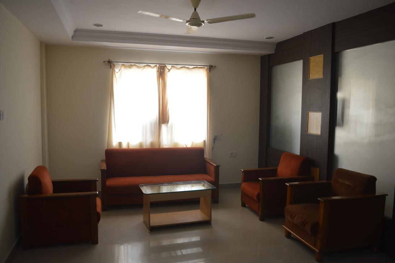 Hotel City Palace Brahmapur Kültér fotó