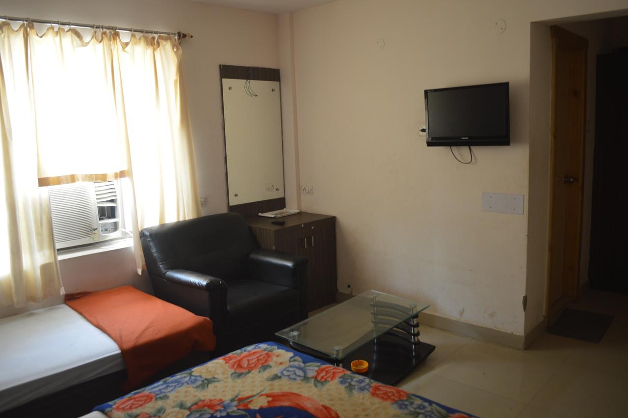 Hotel City Palace Brahmapur Kültér fotó
