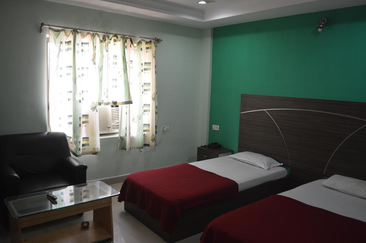 Hotel City Palace Brahmapur Szoba fotó